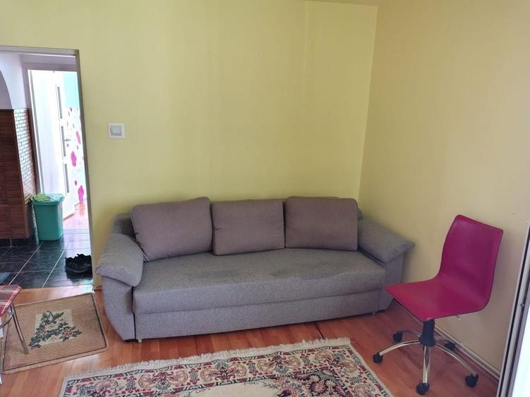 Apartament cu 2 camere decomandat în Pandurilor