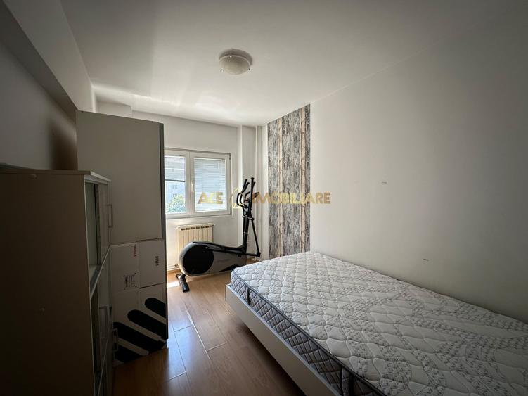 Apartament cu 3 camere semidecomandat, mobilat în Iancului