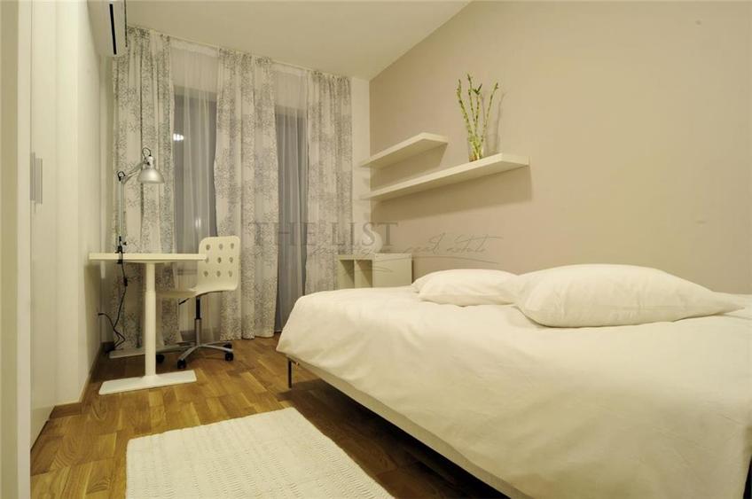 Apartament cu 4 camere decomandat, mobilat în Iancu Nicolae