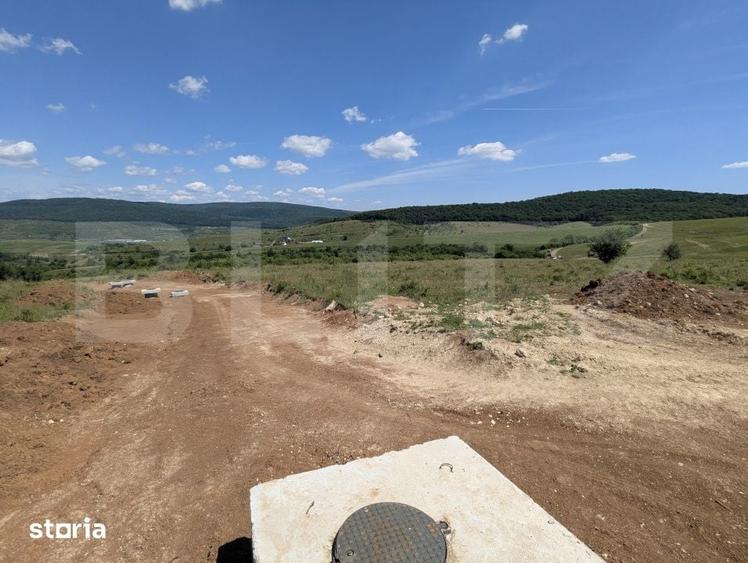 Teren de 900 mp, în Baciu
