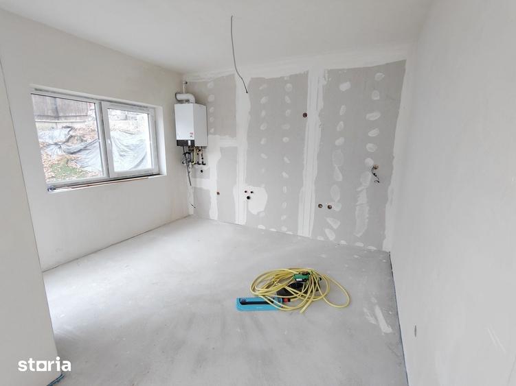 Casă cu 4 camere cu Teren 164 Mp în Dâmbul Rotund