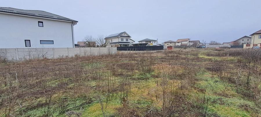 Teren Construcții intravilan de 2500 mp, în Dragomirești-Deal