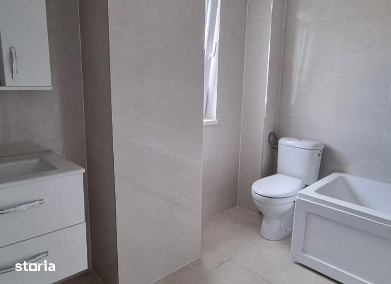 Apartament cu 2 camere decomandat în Bârnova