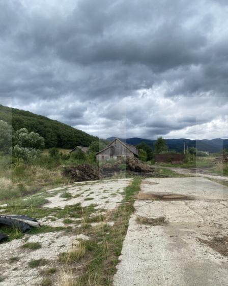 Spațiu comercial, de 5,000 mp, în Covasna