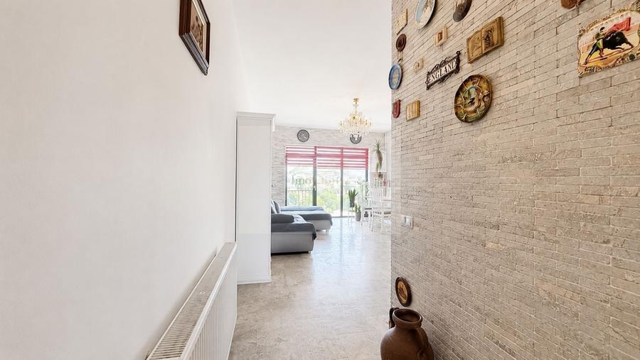 Apartament cu 2 camere semidecomandat, mobilat în Mănăștur