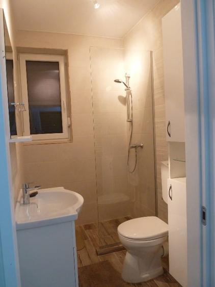 Apartament cu 3 camere decomandat, mobilat în Europa