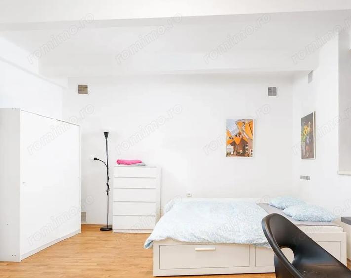 Apartament cu 3 camere în Bogdăneștilor