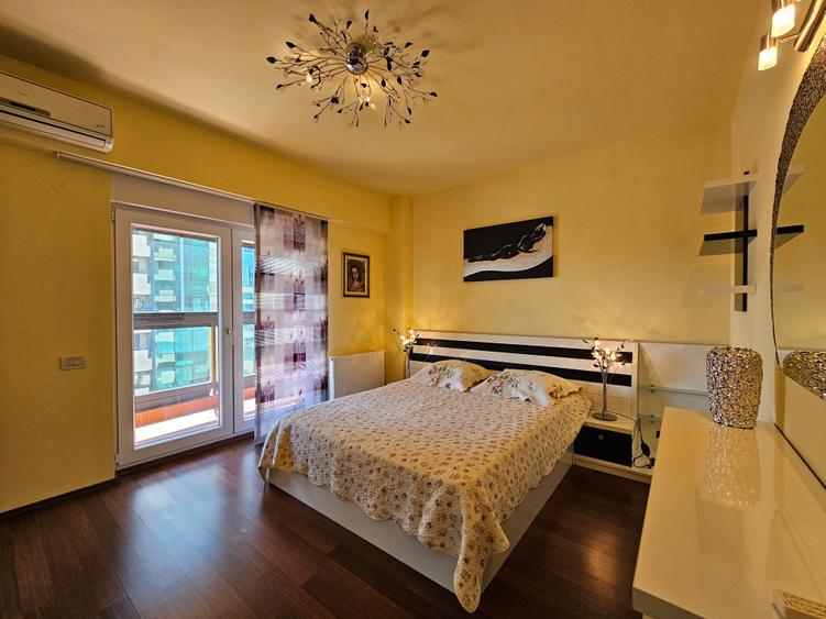 Apartament cu 3 camere semidecomandat, mobilat în Calea Plevnei