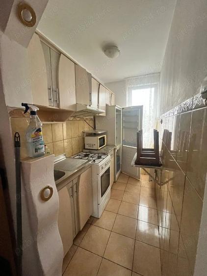 Inchiriez apartament 2 camere - 3