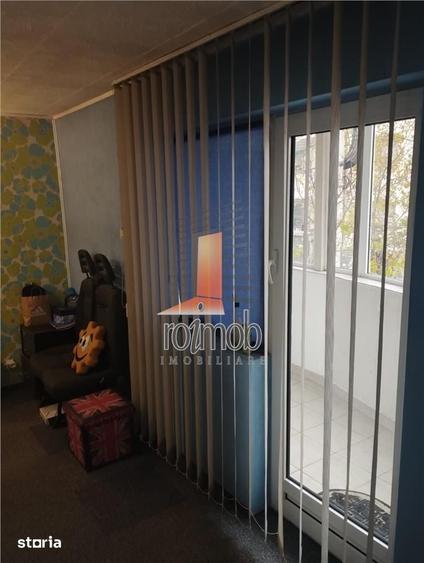 Casă cu 7 camere cu Teren 225 Mp în Vitan