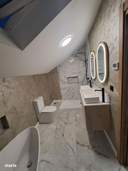 Casă cu 8 camere cu Teren 777 Mp în Șag