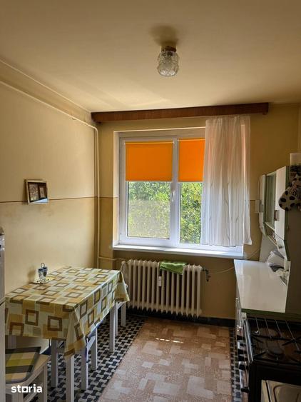 Apartament cu 2 camere decomandat în Podgoria