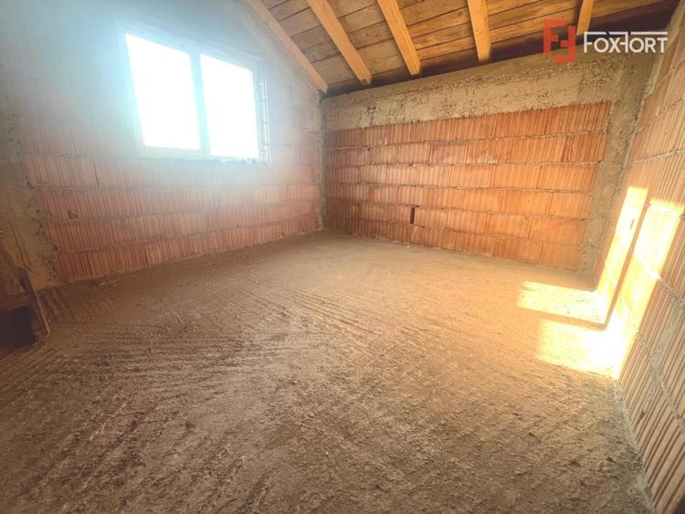 Duplex cu 4 camere cu Canalizare în Urseni