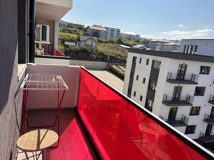 Apartament cu 2 camere semidecomandat în Vișan