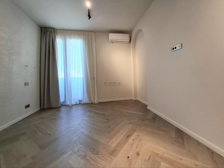 Apartament cu 4 camere decomandat, mobilat în Unirii