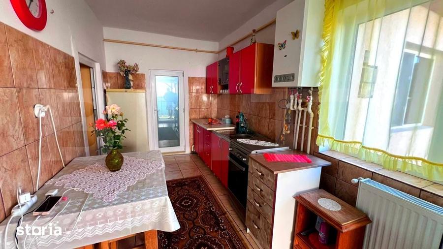 Casă cu 4 camere cu Teren 714 Mp în Central