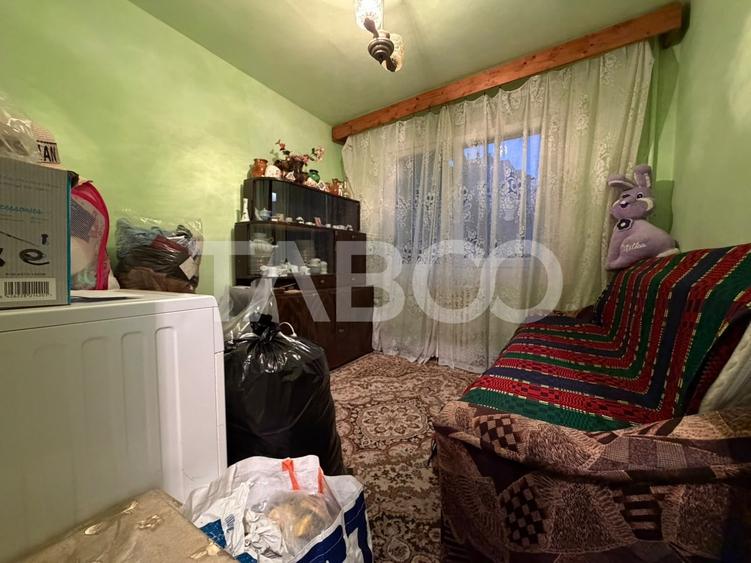 Apartament cu 3 camere semidecomandat, mobilat în Mănăștur