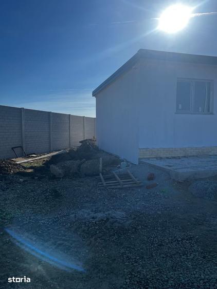 Casă cu 2 camere cu Teren 174 Mp în Nojorid