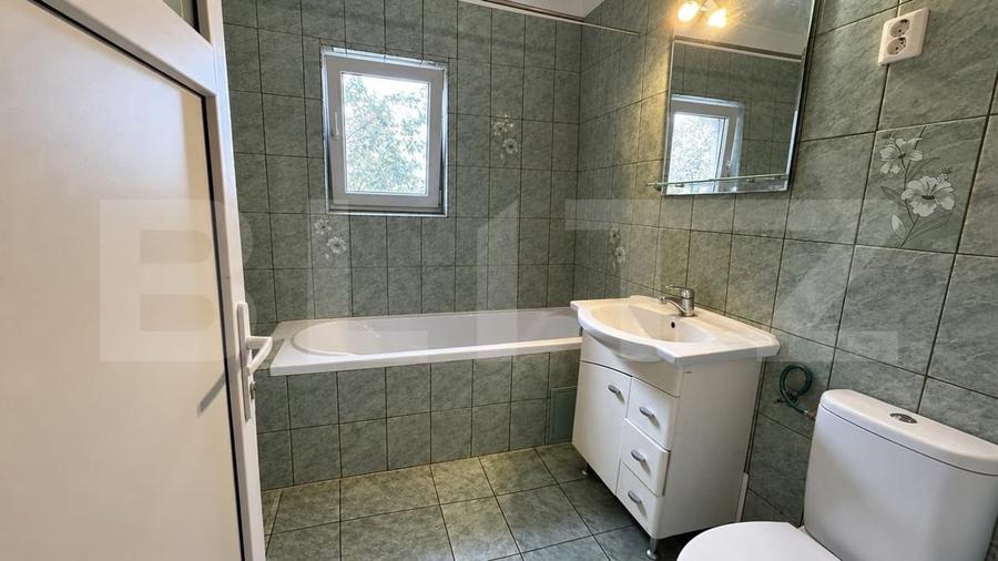 Casă individuală cu 3 camere cu Canalizare în Micești