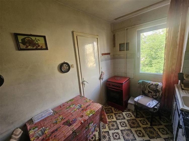 Apartament cu 2 camere semidecomandat în Micro I