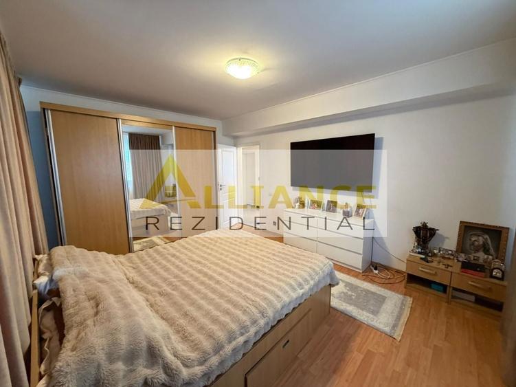 Casă individuală cu 7 camere cu Canalizare în Berceni