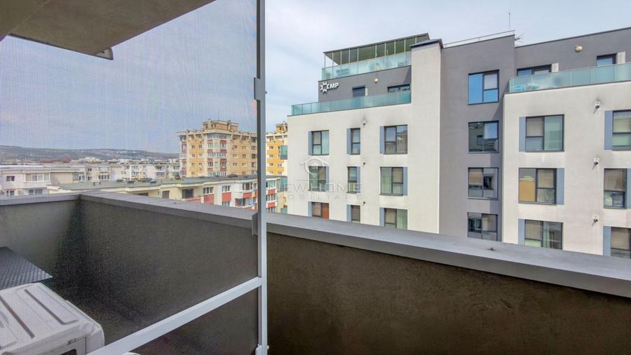 Apartament cu 2 camere semidecomandat, mobilat în Între Lacuri