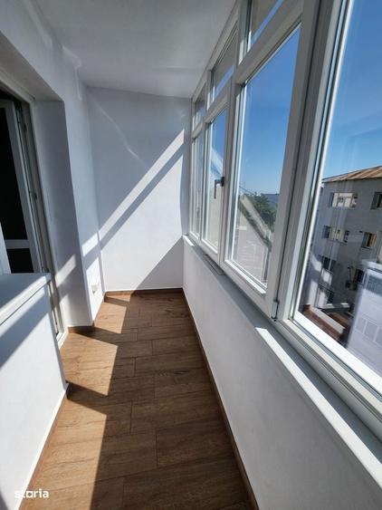 Apartament cu 3 camere decomandat în Mioriței
