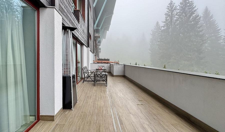 Apartament cu 4 camere decomandat, mobilat în Poiana Brașov