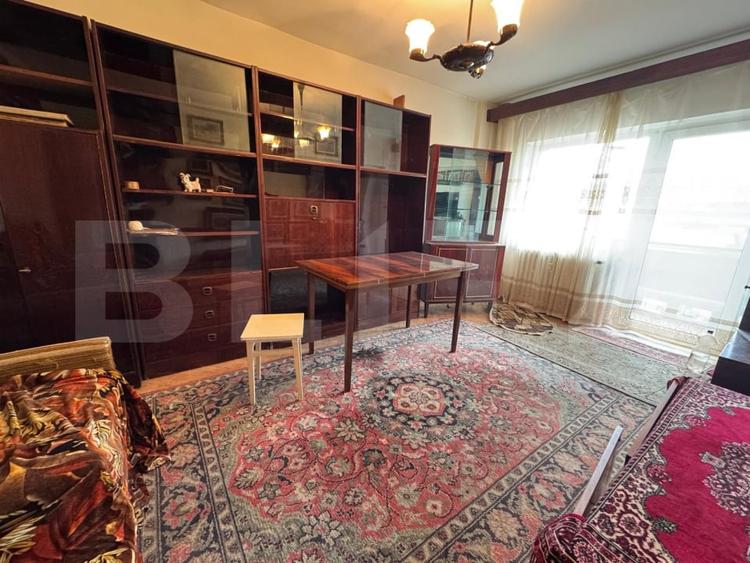 Apartament cu 2 camere decomandat, mobilat în Decebal