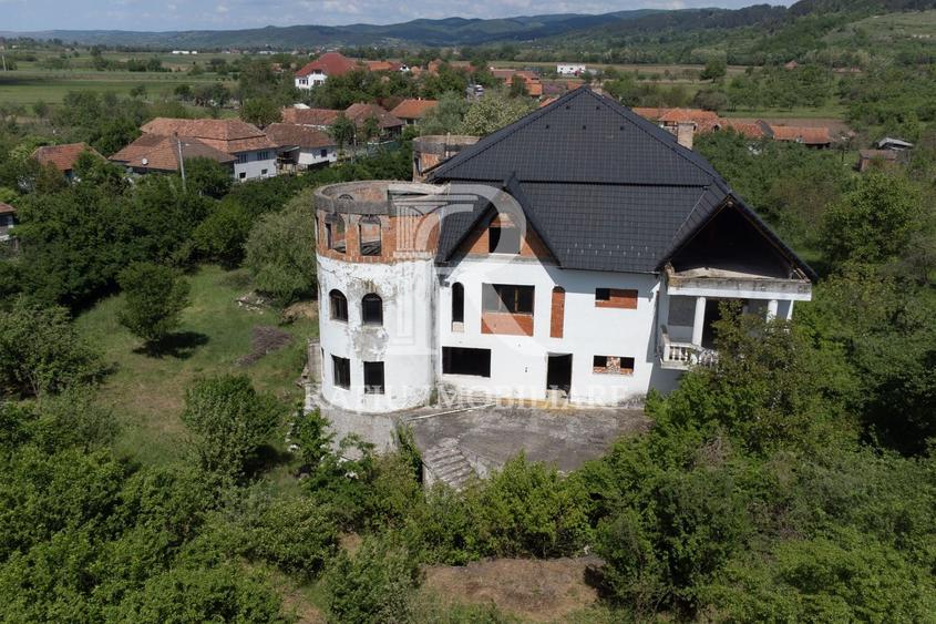 Casă cu 12 camere cu Canalizare în Gheghie