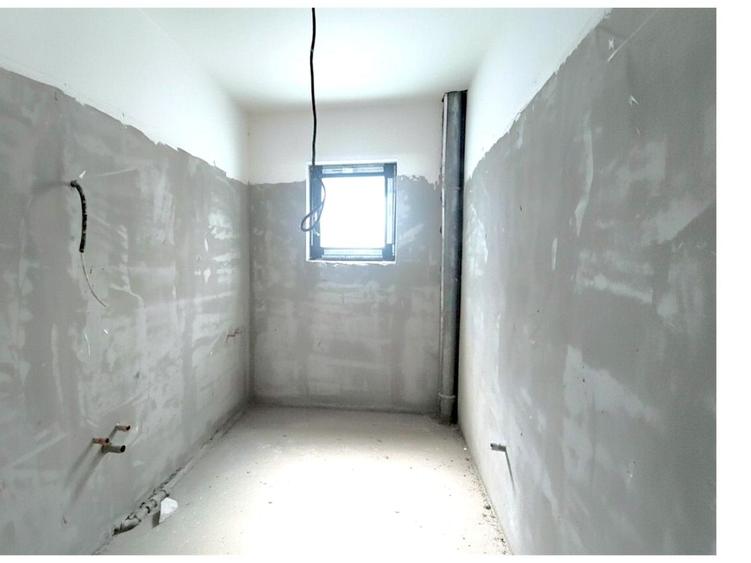 Casă individuală cu 6 camere cu Canalizare în Exterior Vest