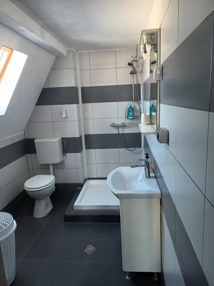 Apartament cu 3 camere în Semicentral
