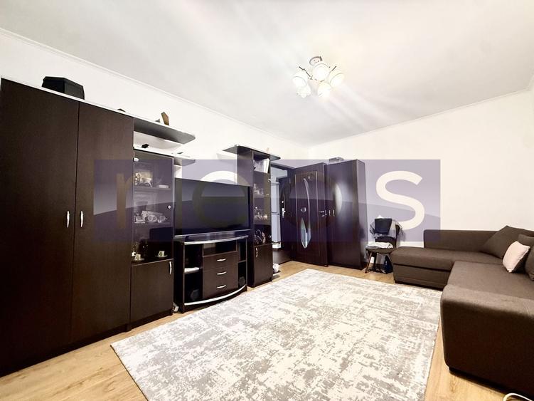 Apartament cu 3 camere decomandat, mobilat în Dristor