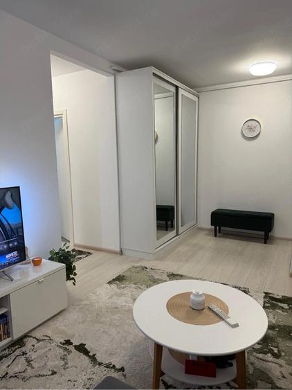 Apartament cu 2 camere semidecomandat în Titan