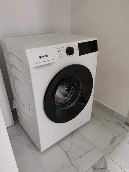 Apartament cu 2 camere semidecomandat în Calea București