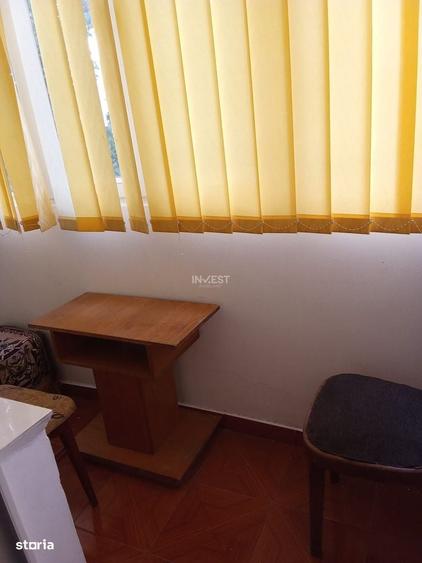 Apartament cu 2 camere semidecomandat în Podu Roș