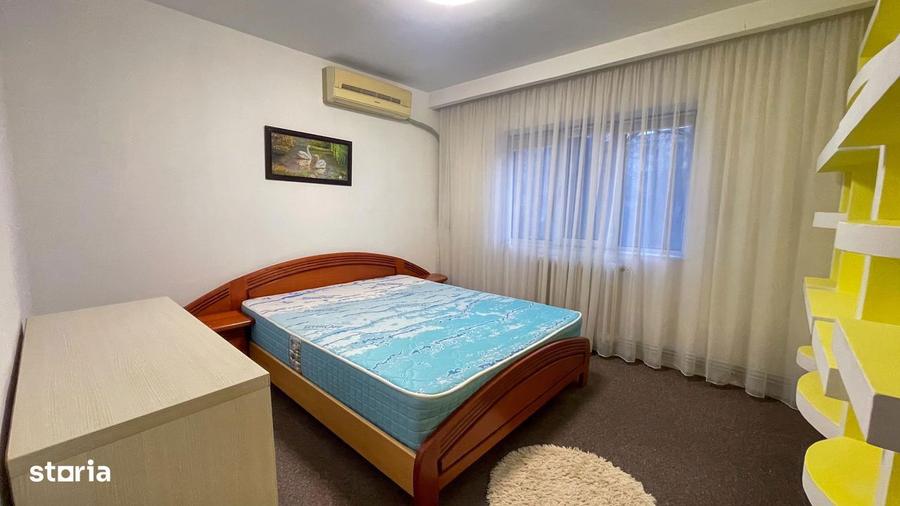 Apartament cu 2 camere decomandat în Nicolina