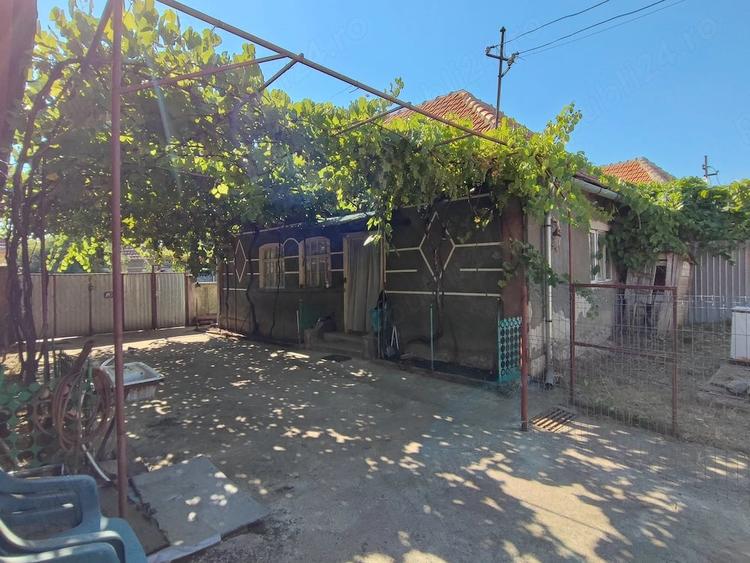 Casă cu 2 camere cu Teren 1400 Mp în Husasău de Tinca