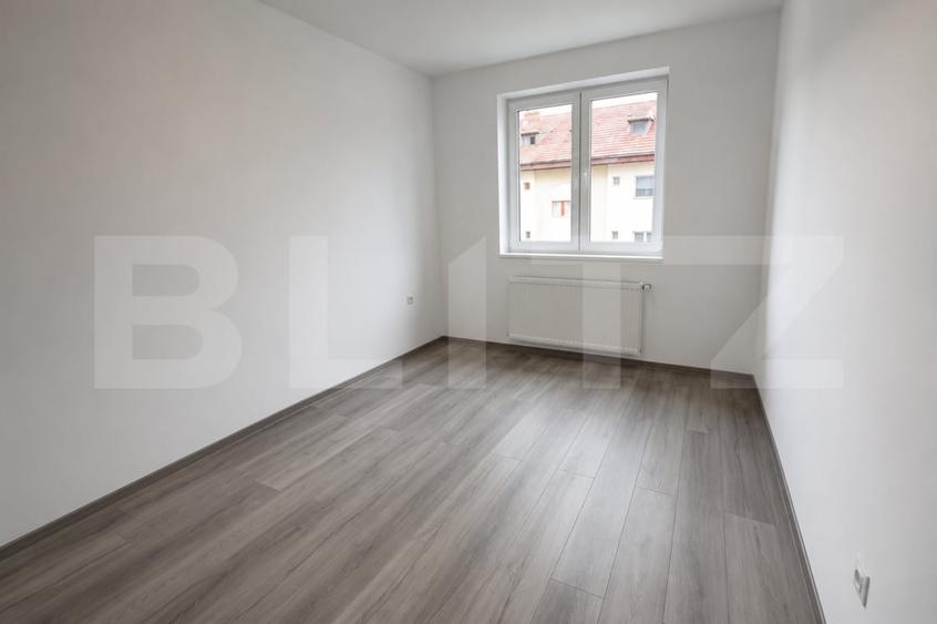 Apartament cu 3 camere decomandat, mobilat în Sebeș