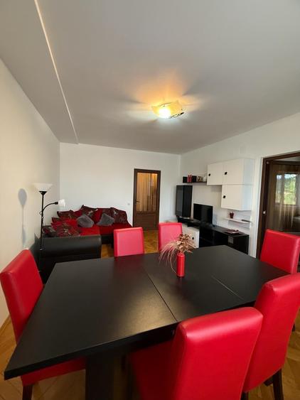 Apartament cu 3 camere decomandat în Grigorescu