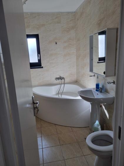 Casă cu 2 camere cu Teren 100 Mp în Cetate