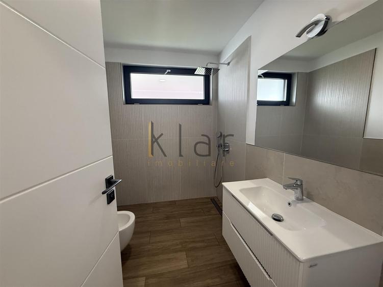 Casă individuală cu 6 camere cu Teren 300 Mp în Gheorgheni