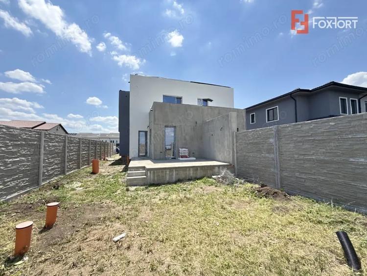 Casă cu 3 camere cu Teren 247 Mp în Săcălaz