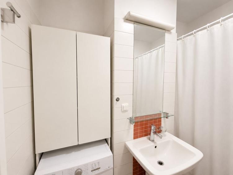Apartament cu 2 camere decomandat, mobilat în Berceni