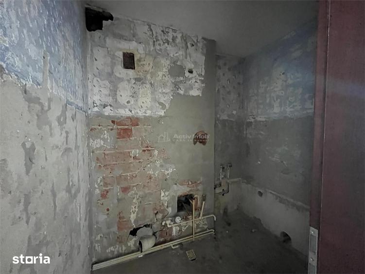 Apartament cu 3 camere semidecomandat în Ultracentral