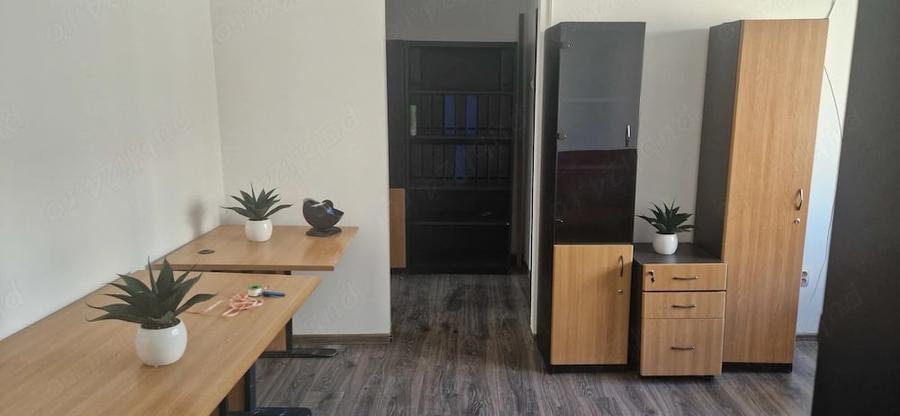 Spațiu comercial, de 50 mp, în Central