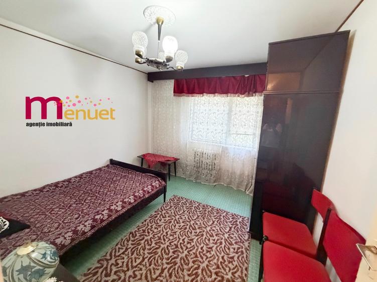 Apartament cu 3 camere decomandat în C5