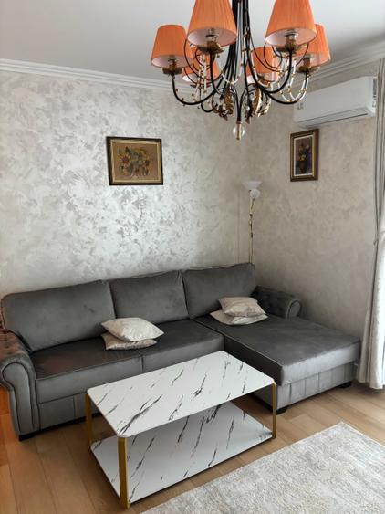 Apartament cu 4 camere decomandat în Copou