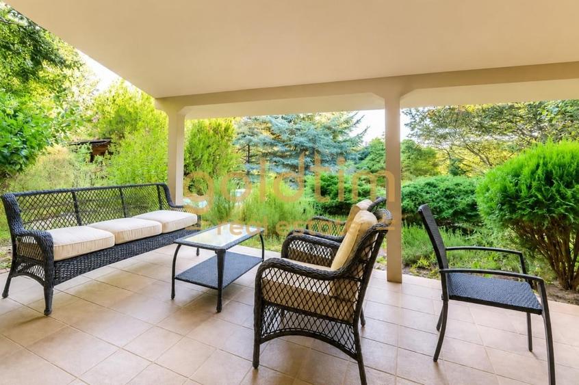 Casă individuală cu 5 camere cu Piscina în Gulia