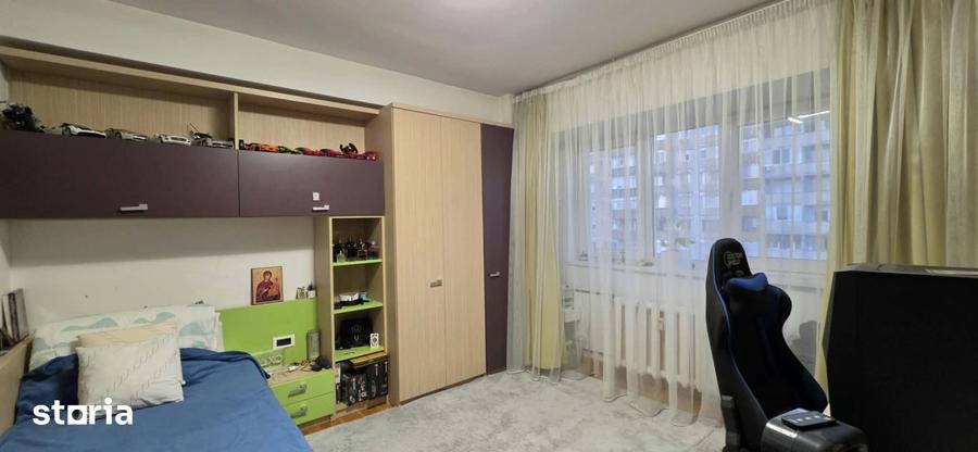 Apartament cu 3 camere în Nufărul